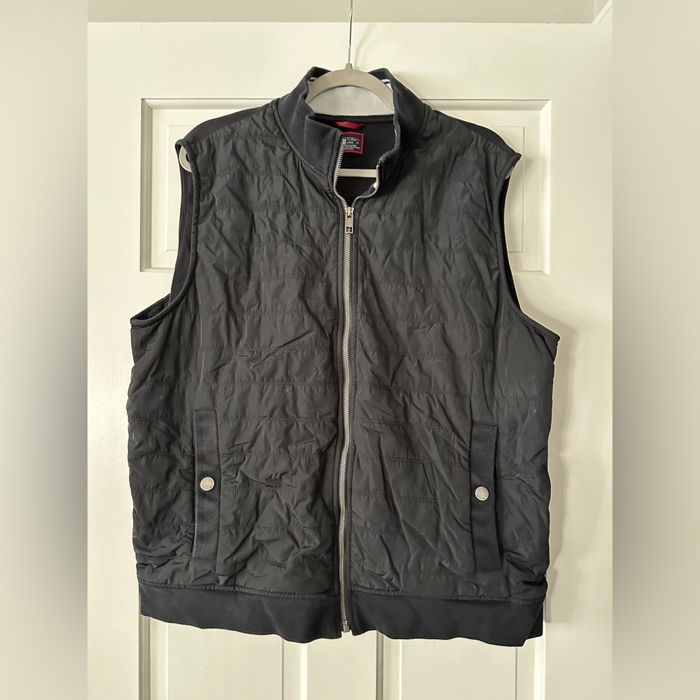 Untuckit Rebulo Quilted Zip Up Sleeveless Vest